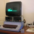 Oggi e’ stato rimesso in funzione questo gioiellino! Si tratta di un clone APPLE ][ prodotto in Italia tanti anni fa e commercializzato negli anni '80 da... Eddy Ottoz, ex...