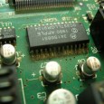 Non solo i condensatori difettosi vanno in corto circuito o perdono le caratteristiche elettriche originali… alcuni di essi perdono acido, che corrode la scheda su cui sono montati. E’ il...