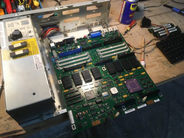 MicroVAX 3100/40 motherboard testing